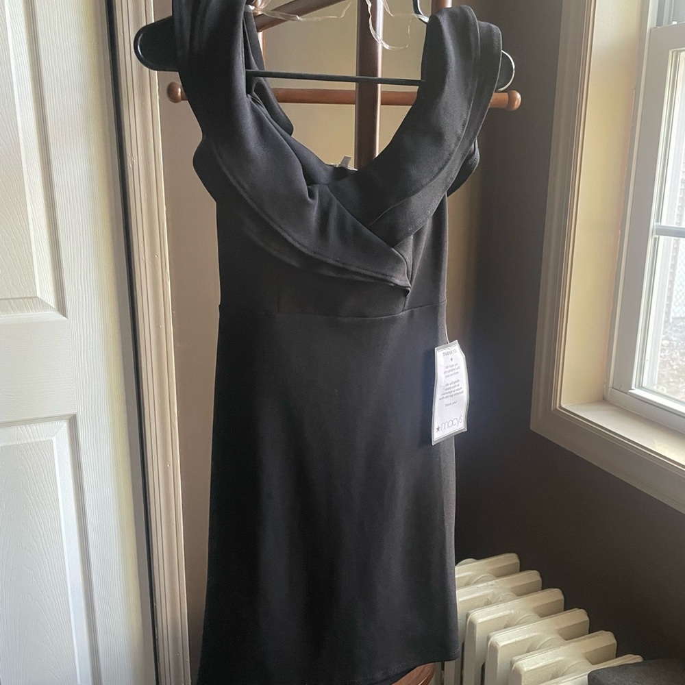 Emerald Sundae Black Sheath Mini Dress Sweetheart Neckline